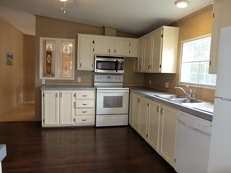 36 Lake Eden Cir — Photo 5