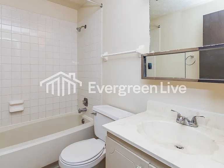 8676 Belle Chase Dr — Photo 11