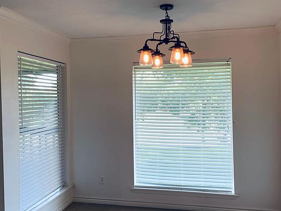 5th image of 418 Garland Dr APT 208