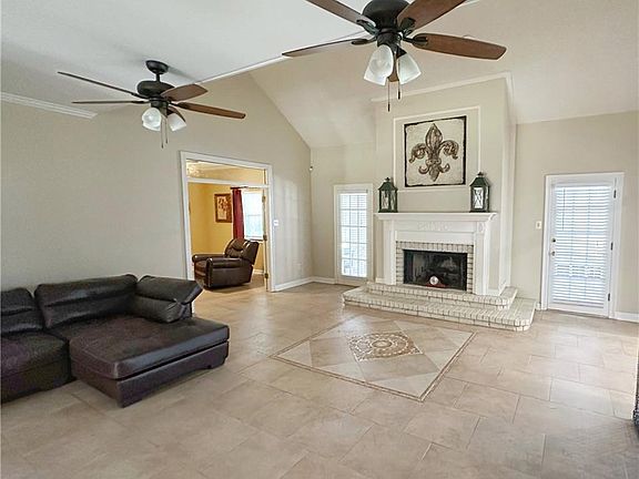 4th image of 2305 Ormond Blvd