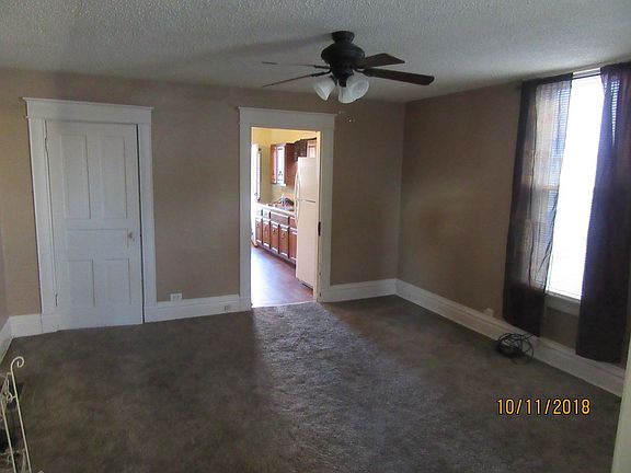 2nd image of 2115 Grant St
