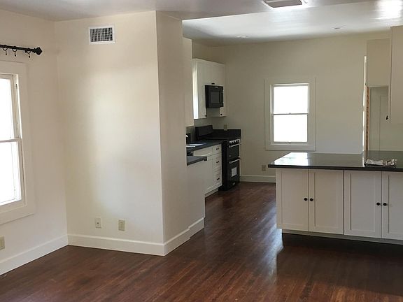 3rd image of 420 N Campus Ave