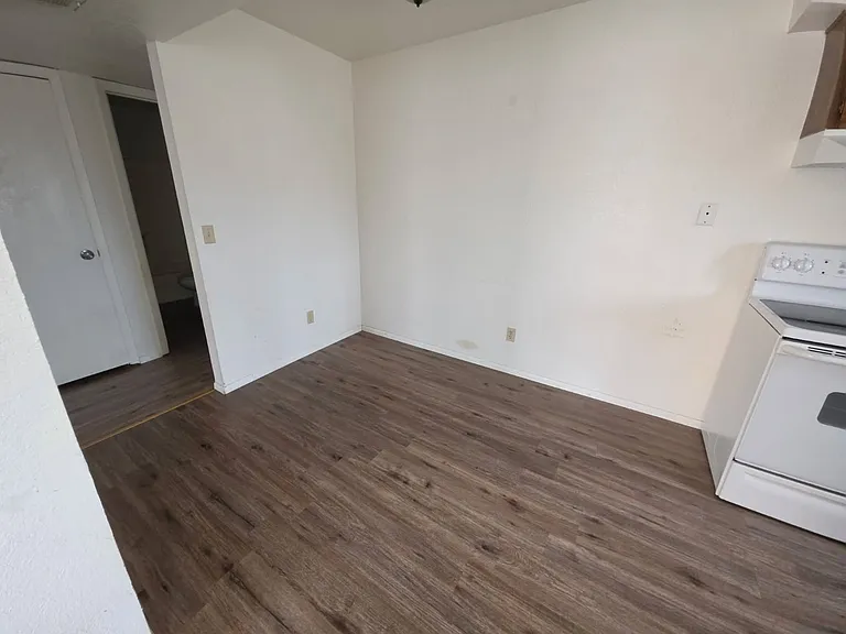 2170 Sahara Dr #3 — Photo 6