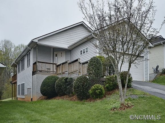 1st image of 107 Creeks End Cir