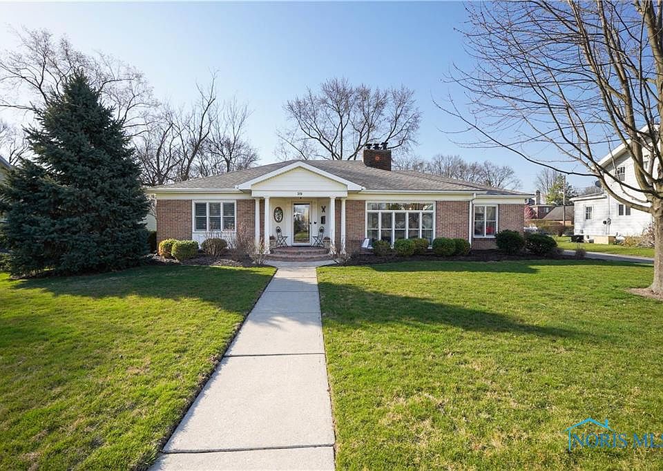 1st image of 319 Greenlawn Ave