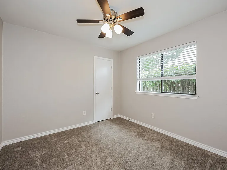 522 Chancellorsville Dr — Photo 12