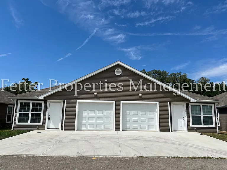 5229 Canyon Cir #A — Photo 1