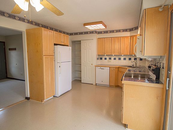 4th image of 6505 W Way Ct