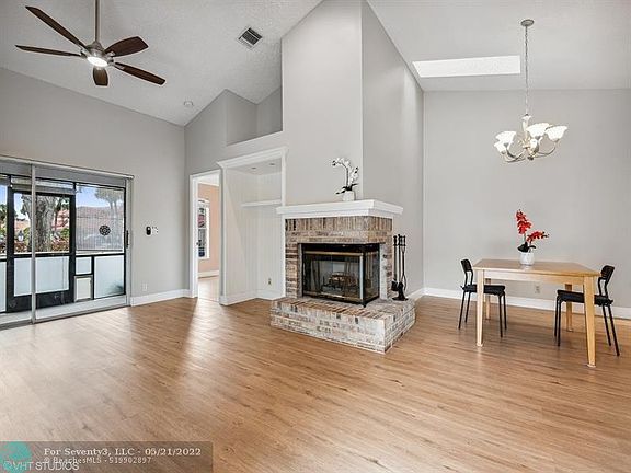 3rd image of 10859 Cypress Glen Dr #10859