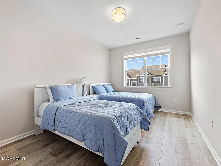 15 Laird Way — Photo 38