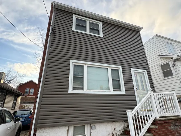 30 Seafoam Street, Staten  Island, NY 10306