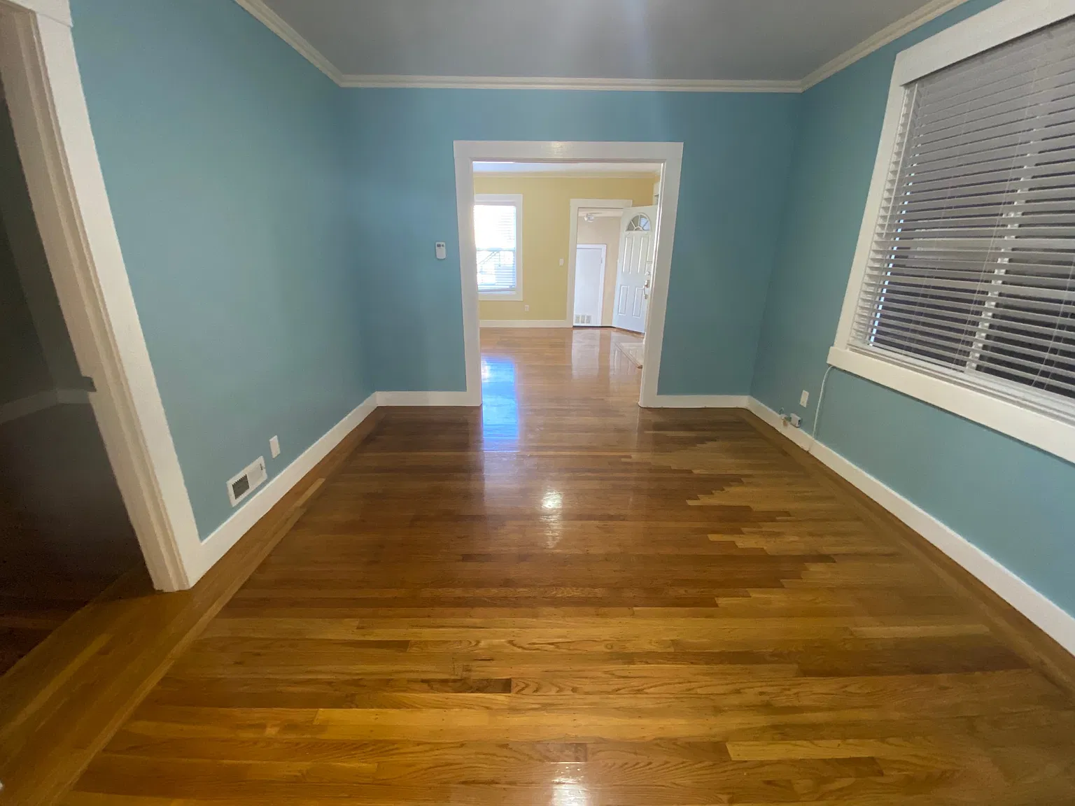 3 bed, 1200 sqft, $4,500 — Photo 4