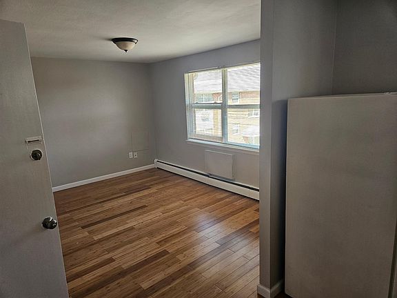 4th image of 96 Clinic Dr