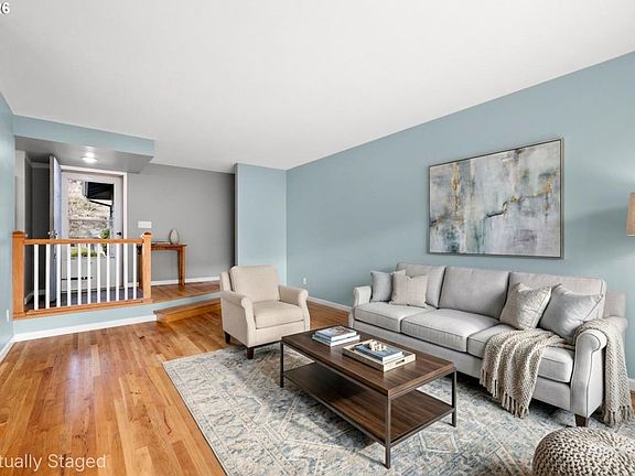 3rd image of 6368 SE Pinecreek Way