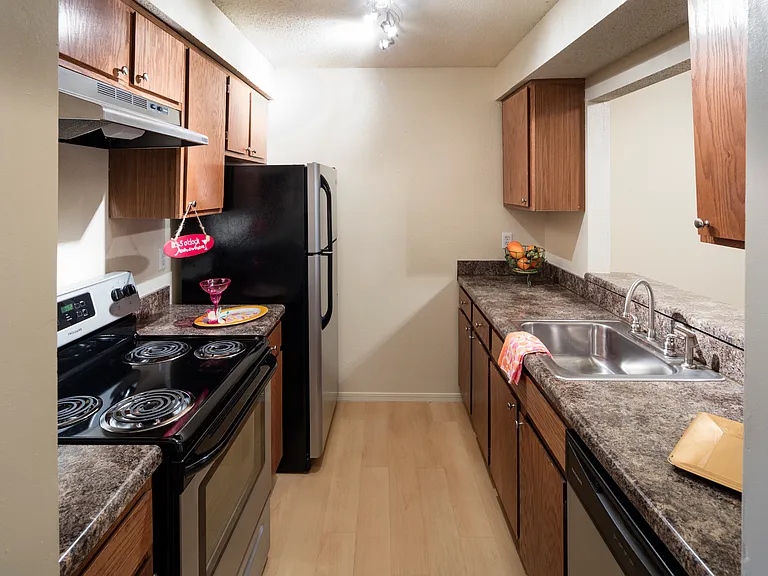 Pepper Tree Condominiums — Photo 15