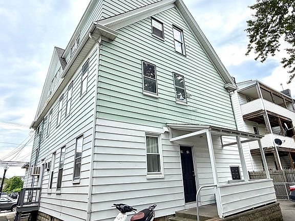 4th image of 771 Madison Avenue