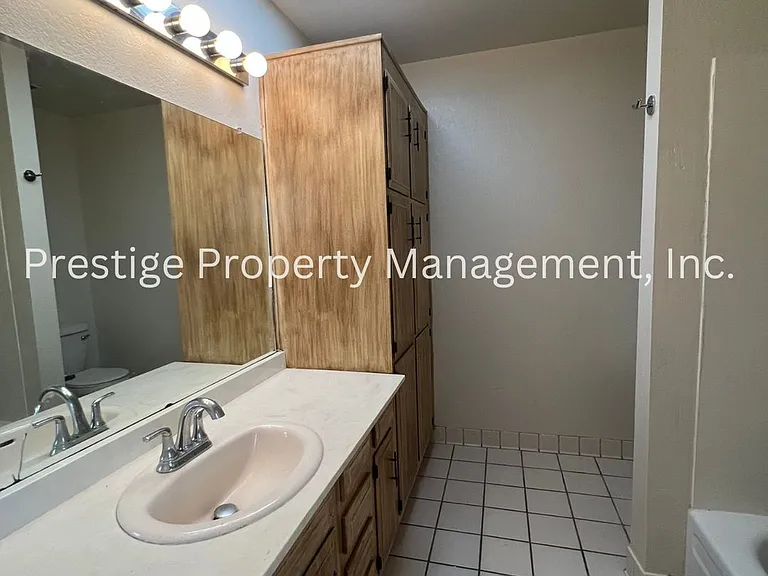 9780 E Sunburst Dr — Photo 11