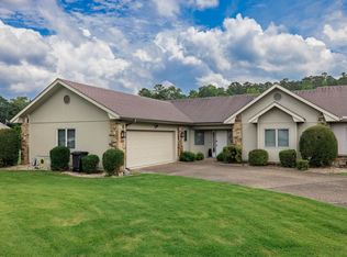4 Isla Mujeres Ct, Hot Springs Village, AR 71909