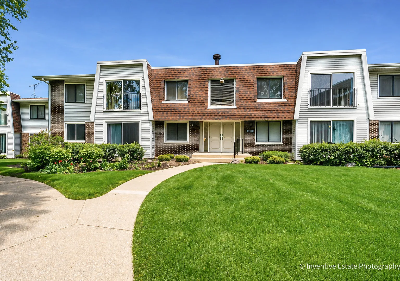 2 bed, 1150 sqft, $2,000 — Photo 1