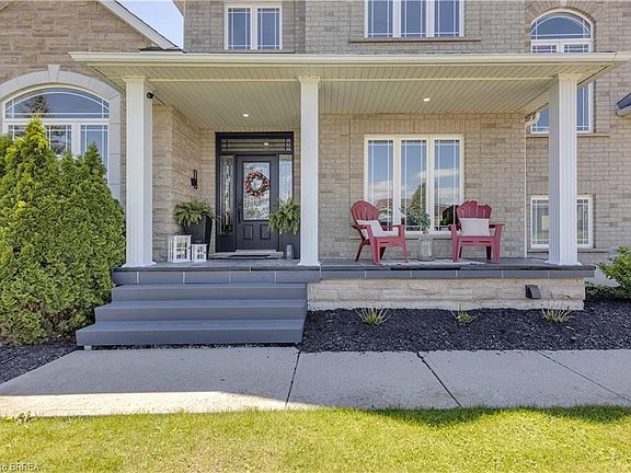 3rd image of 30 Farrow Rd