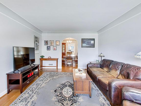 5th image of 6341 N Neenah Ave