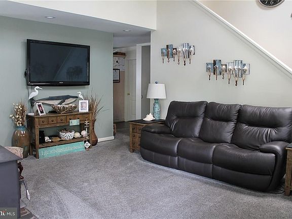 5th image of 34990 W Harbor Dr