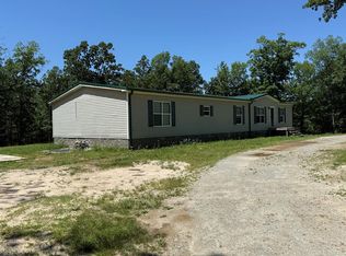 1069 Lucas Ridge Ln, Waverly, TN 37185