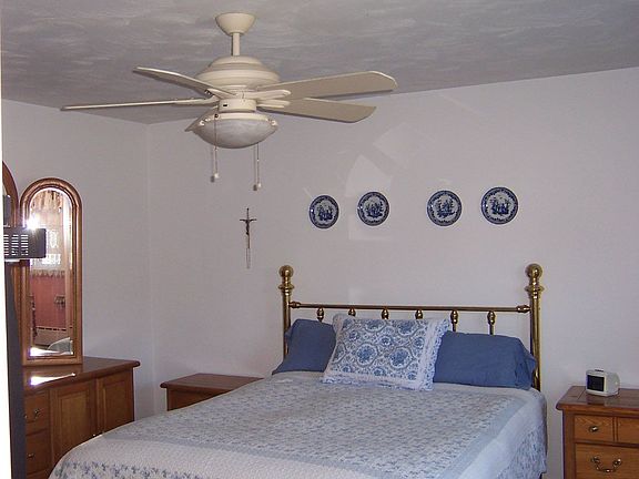 Master Bedroom w/ master bath