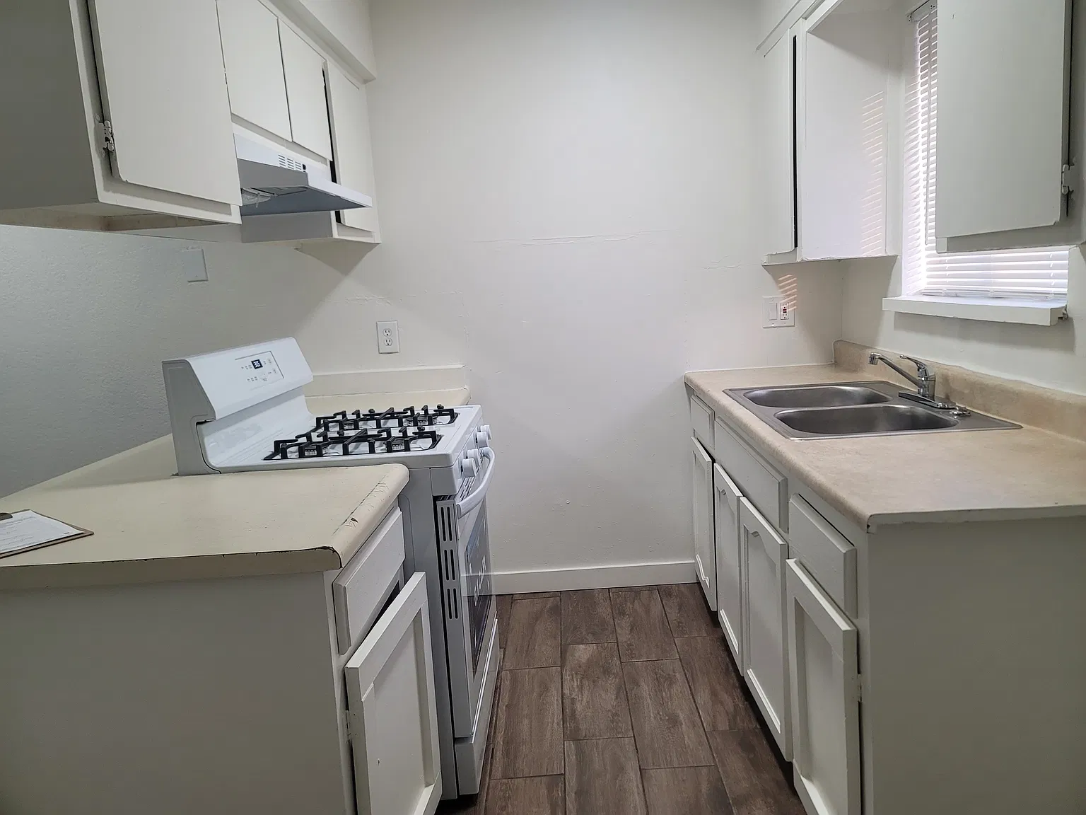 2 bed, $1,250 — Photo 2