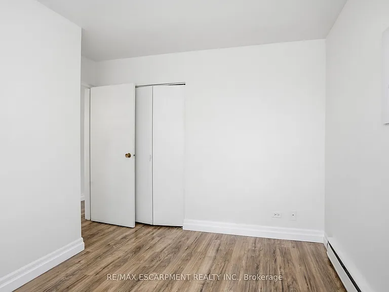 36 Ray St S #5 — Photo 16