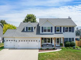 2813 Chesapeake Ln, Bloomington, IL