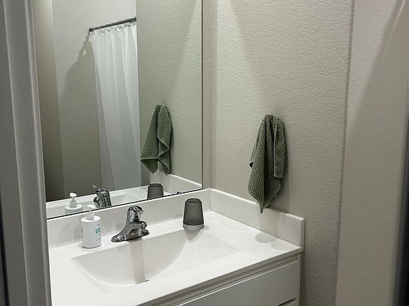 4th image of 436 Beechwood Hacienda Dr