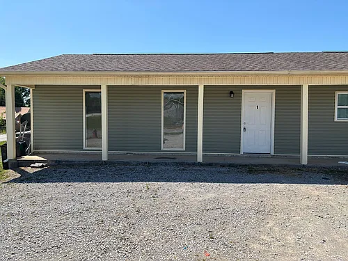 1103 E Main St Photo 1