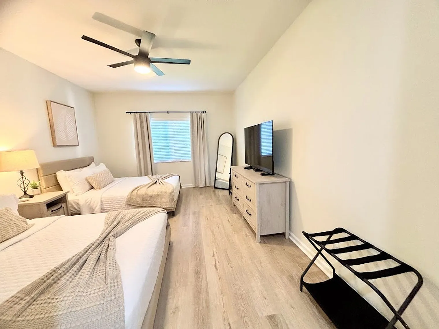 1 bed, 1.5 bath, $3,648 — Photo 3