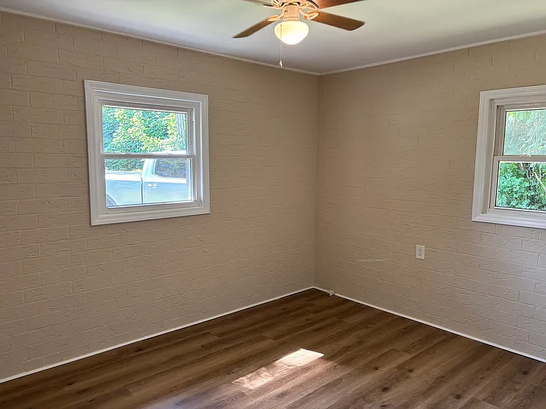 204 Westview Dr #B — Photo 6