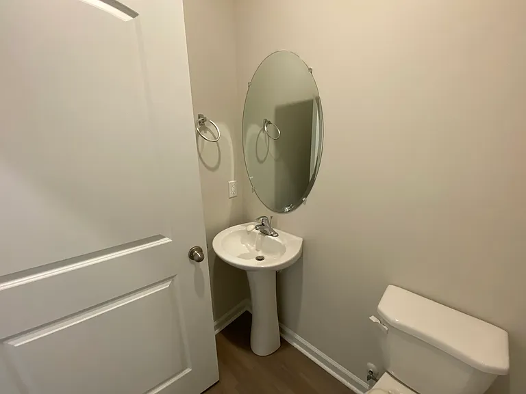 1512 Auckland Ct — Photo 14