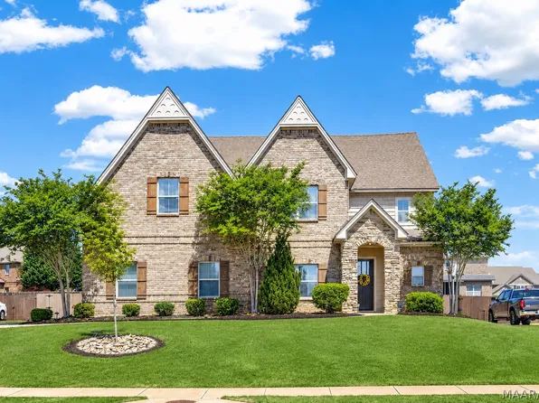 377 Sydney Dr S, Prattville, AL 36066