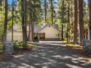 60726 Golf Village Loop, Bend, OR 97702