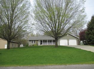 1070 S Arent Rd, Watervliet, MI 49098