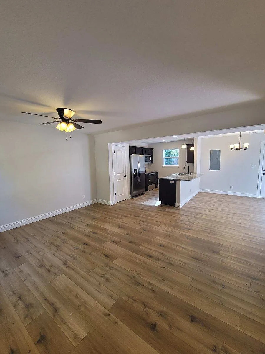Building Photo - 2585 Casa Cir #A