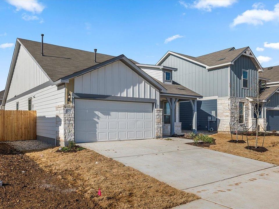 1st image of 1606 Holly Lake Dr