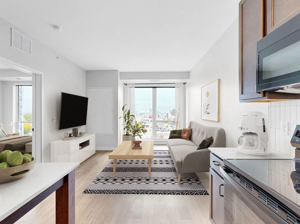 700 American Blvd W #407