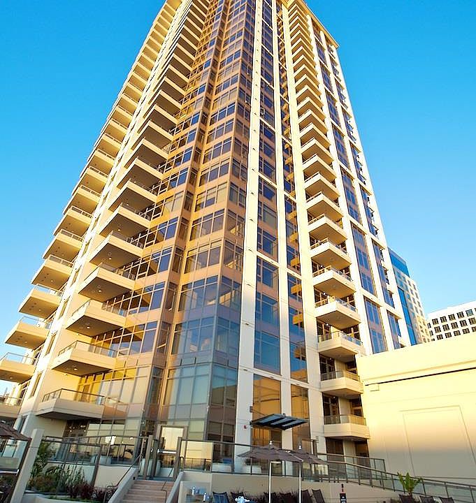 1st image of 700 W East St Unit 4303
