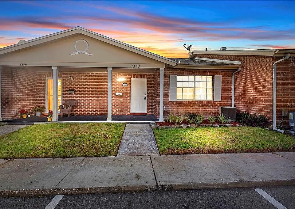 1st image of 1222 Village Way #D