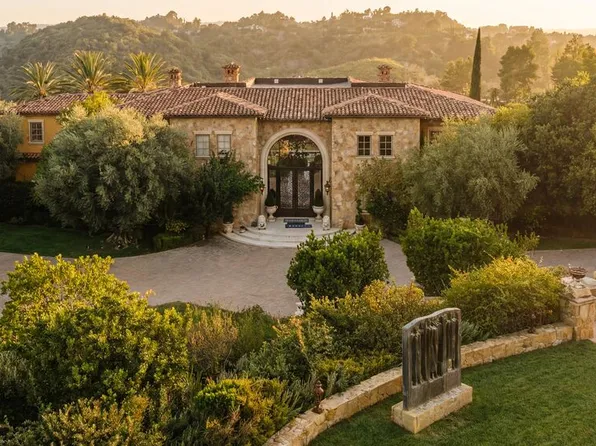 12300 Mulholland Dr, Beverly Hills, CA 90210