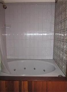 2nd floor bathroom