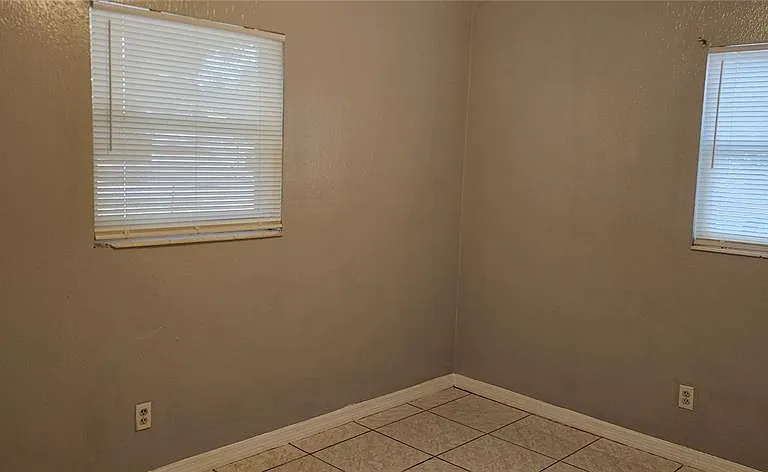 8501 N Mulberry St #B — Photo 7