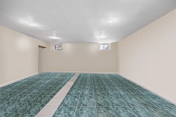 Sold by Keller Williams Realty Gold Coast | media 23