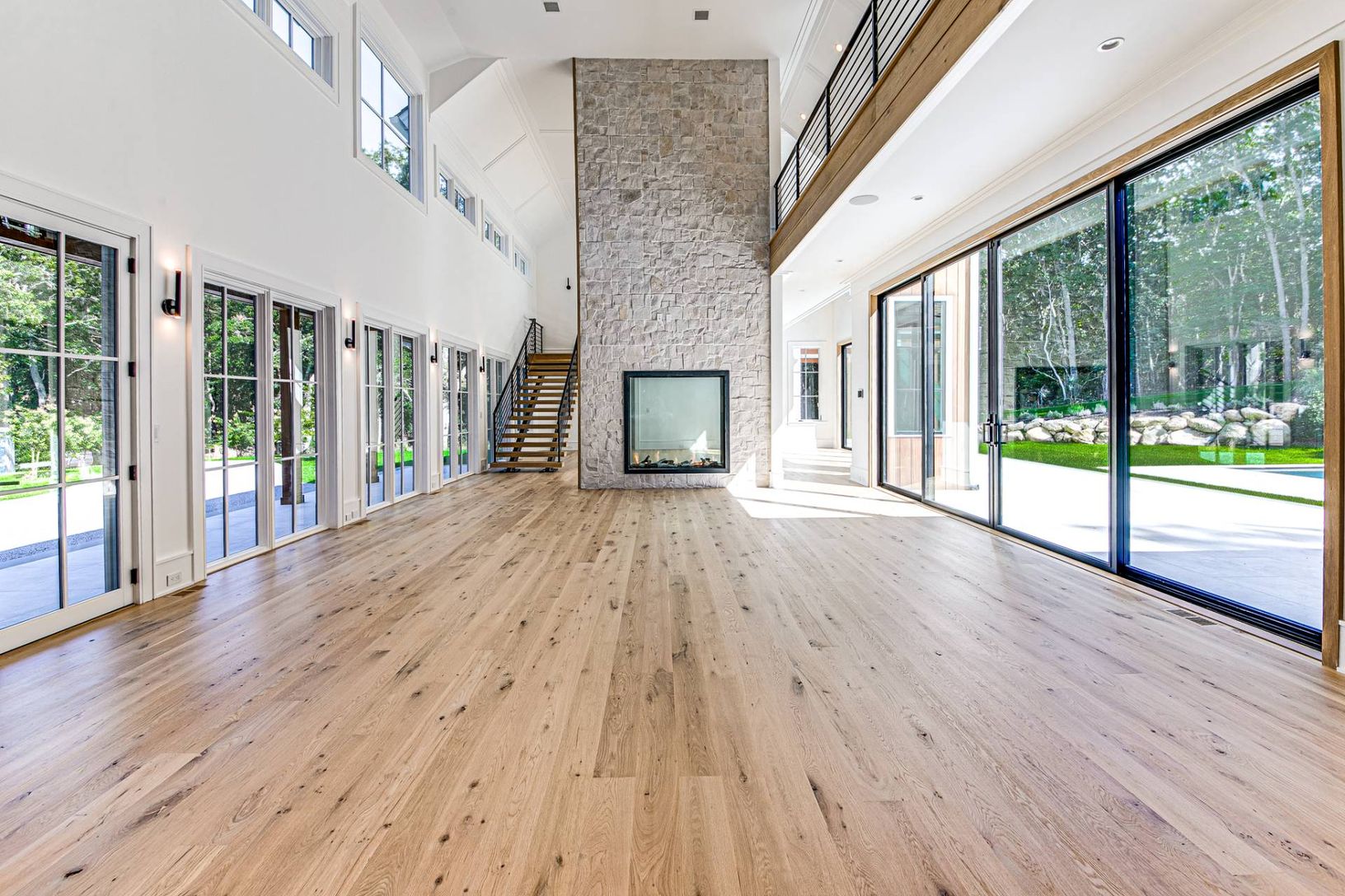  Great Room, Kitchen Side