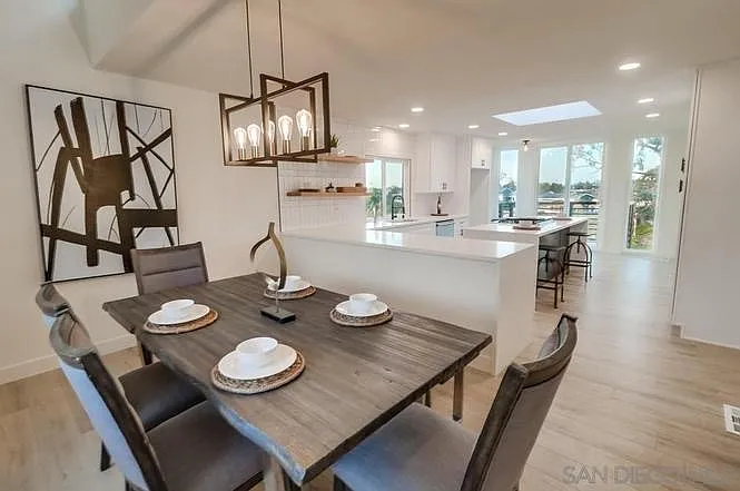 4612 Janet Pl — Photo 1